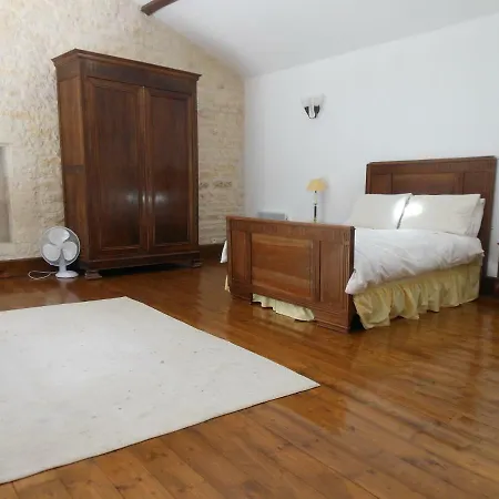 Pistoulet Holiday Doeuil-sur-le-Mignon